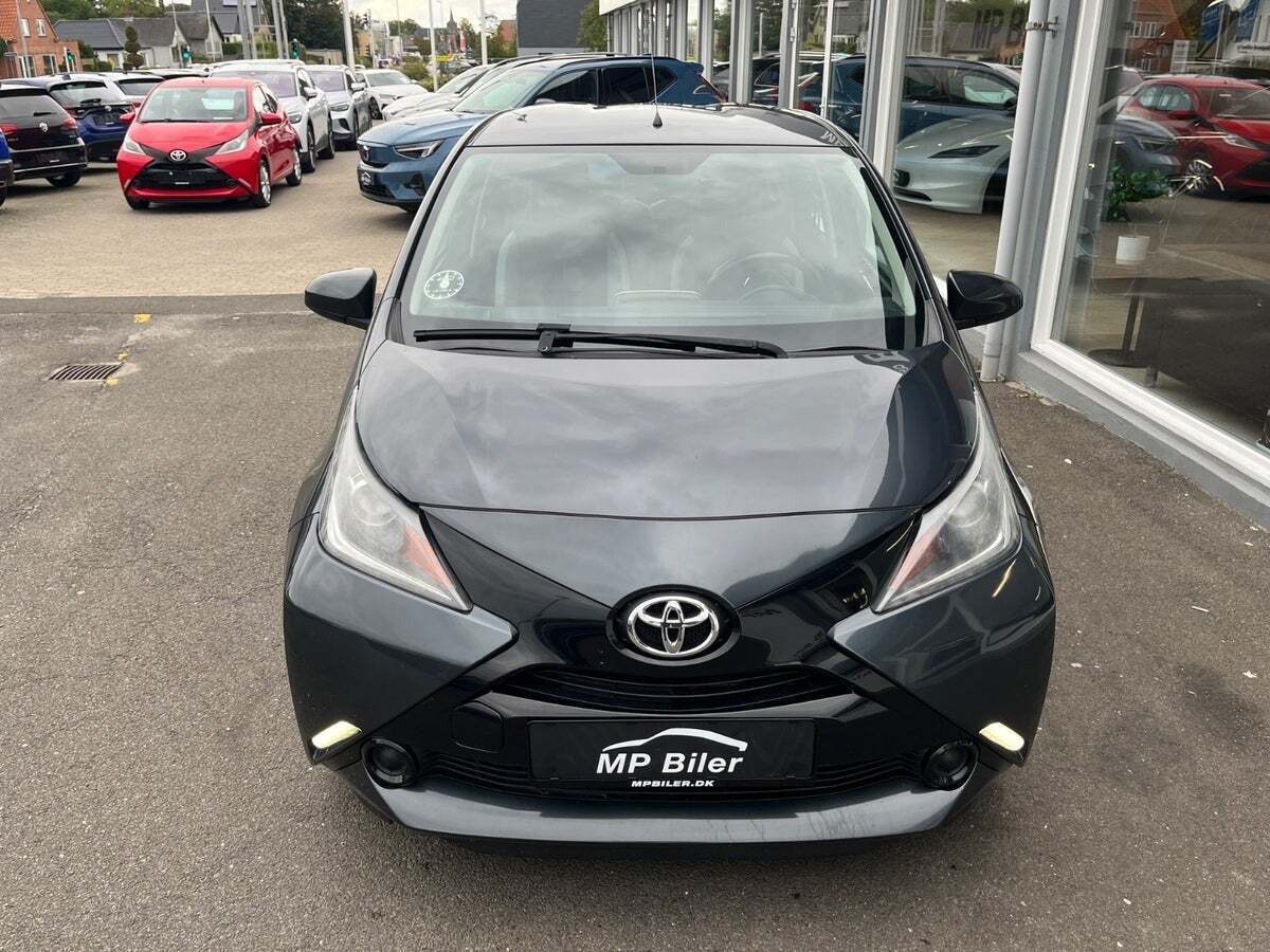 Toyota Aygo 1,0 VVT-i x-black II x-shift