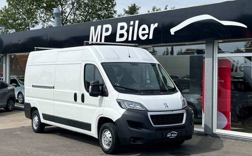 Peugeot Boxer 333 2,2 BlueHDi 140 L3H2 Premium