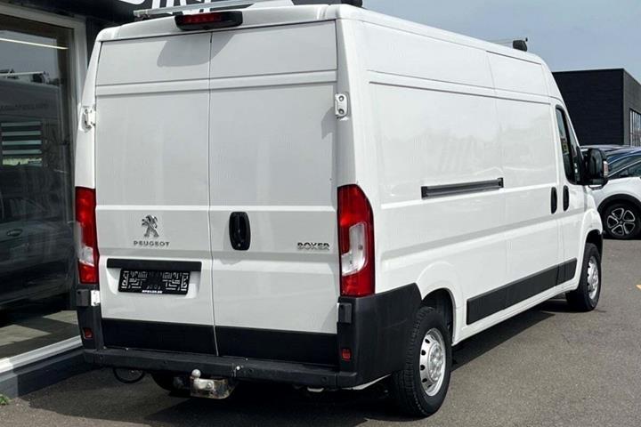 Hvid Peugeot Boxer 333 fra 2020