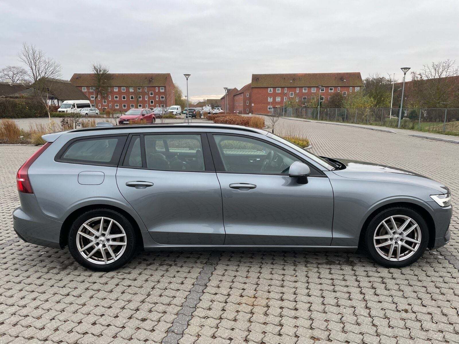 Volvo V60 2,0 D4 190 Momentum aut.