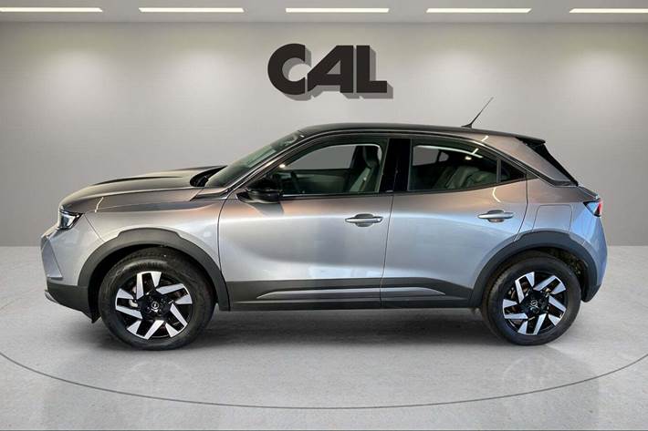 Sølv Opel Mokka-e fra 2023