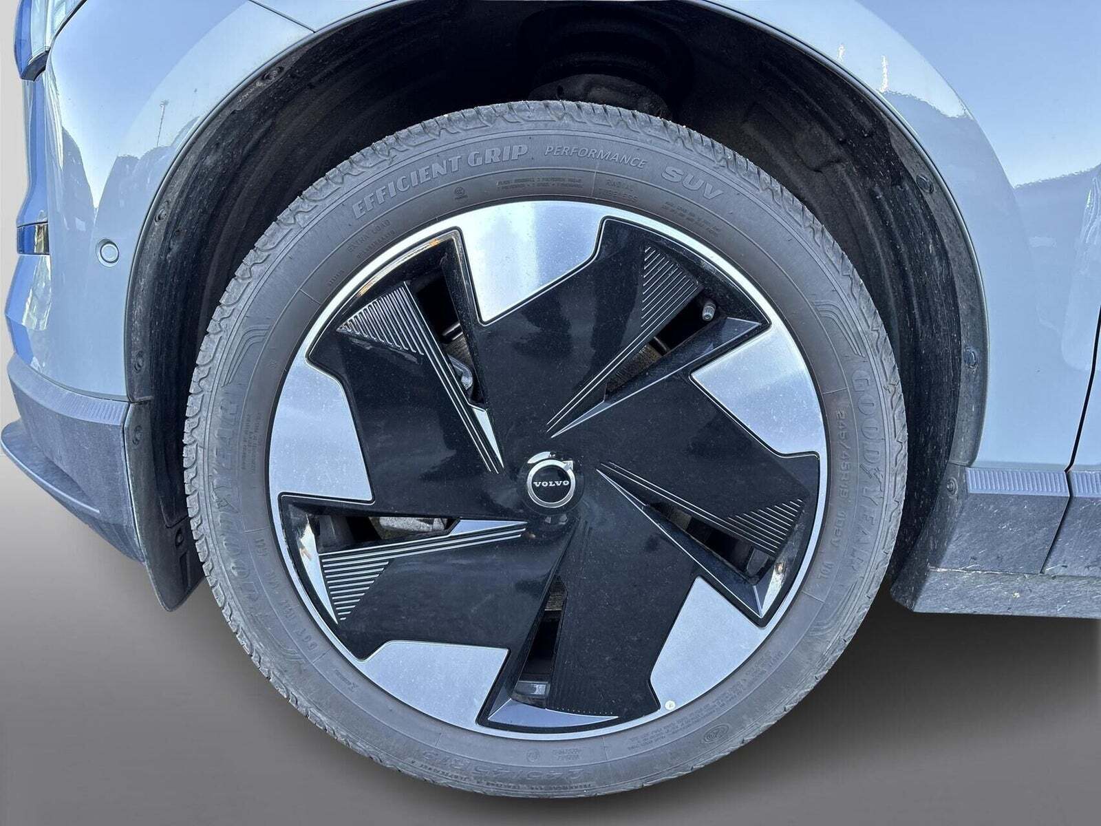 Grå Volvo EX30 fra 2024