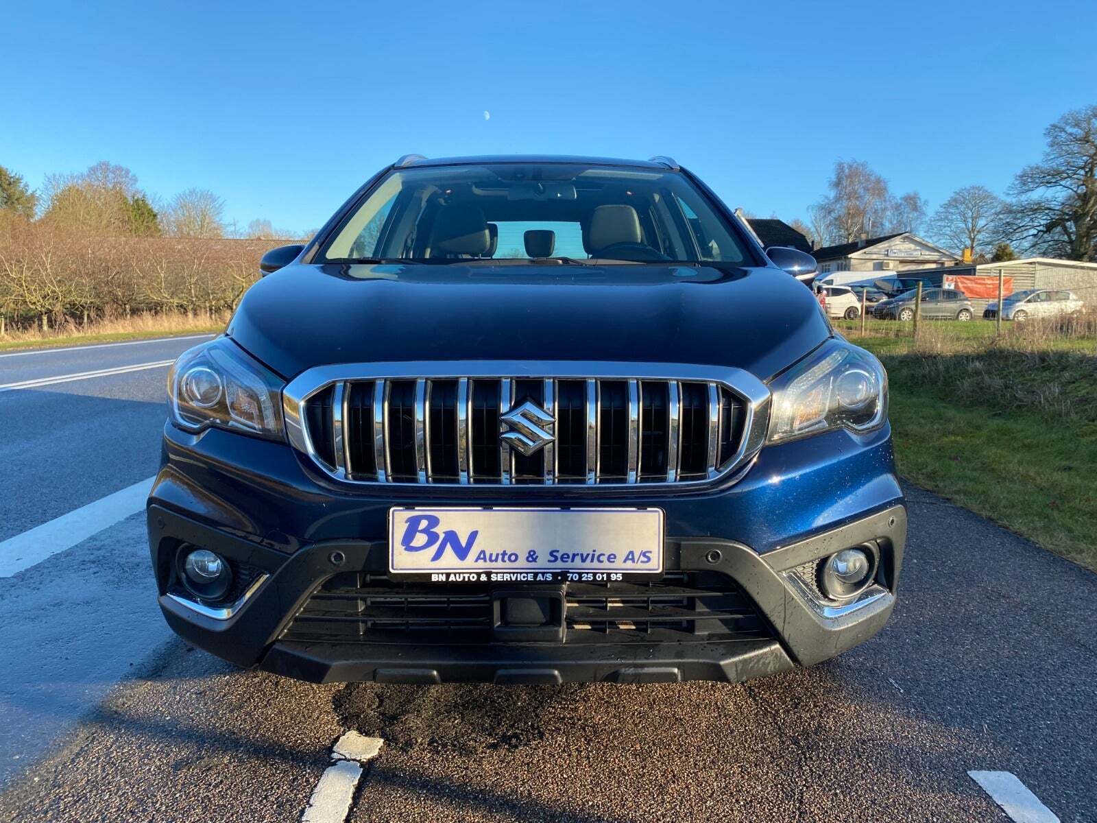 Blå Suzuki S-Cross fra 2021