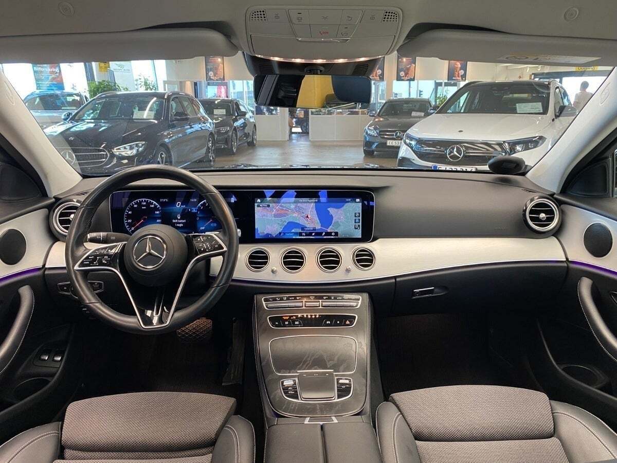 Sort Mercedes E300 e fra 2022