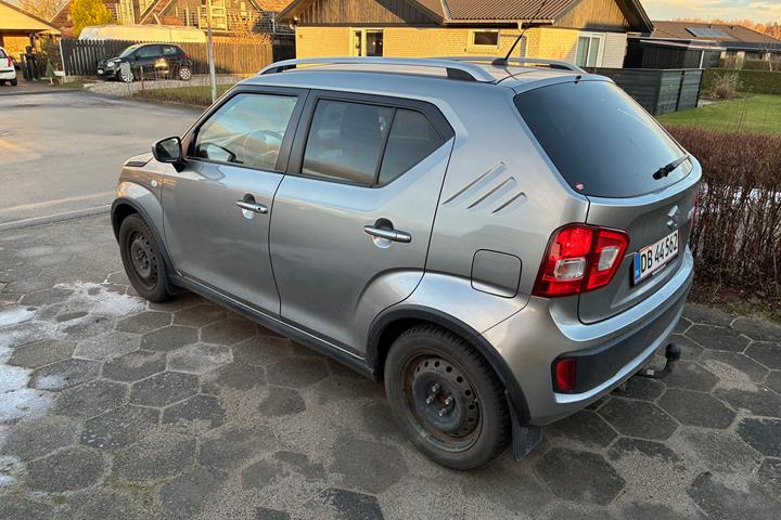 Grå Suzuki Ignis fra 2017