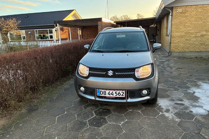 Grå Suzuki Ignis fra 2017
