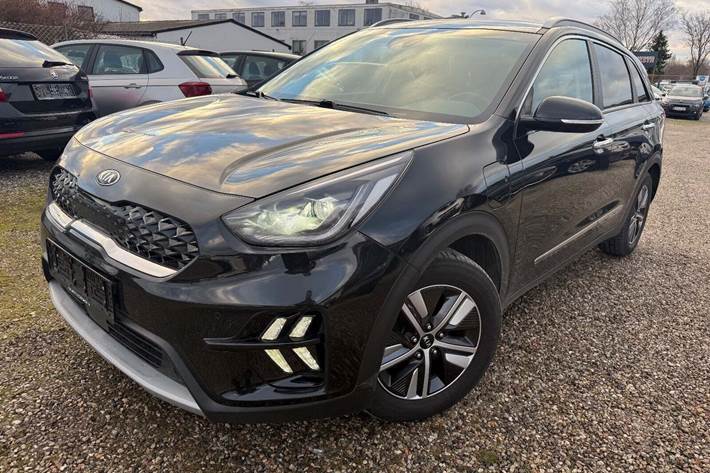 Sort Kia Niro fra 2020 set udefra