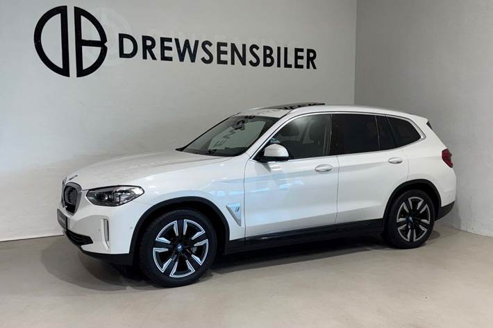 Hvid BMW iX3 fra 2021