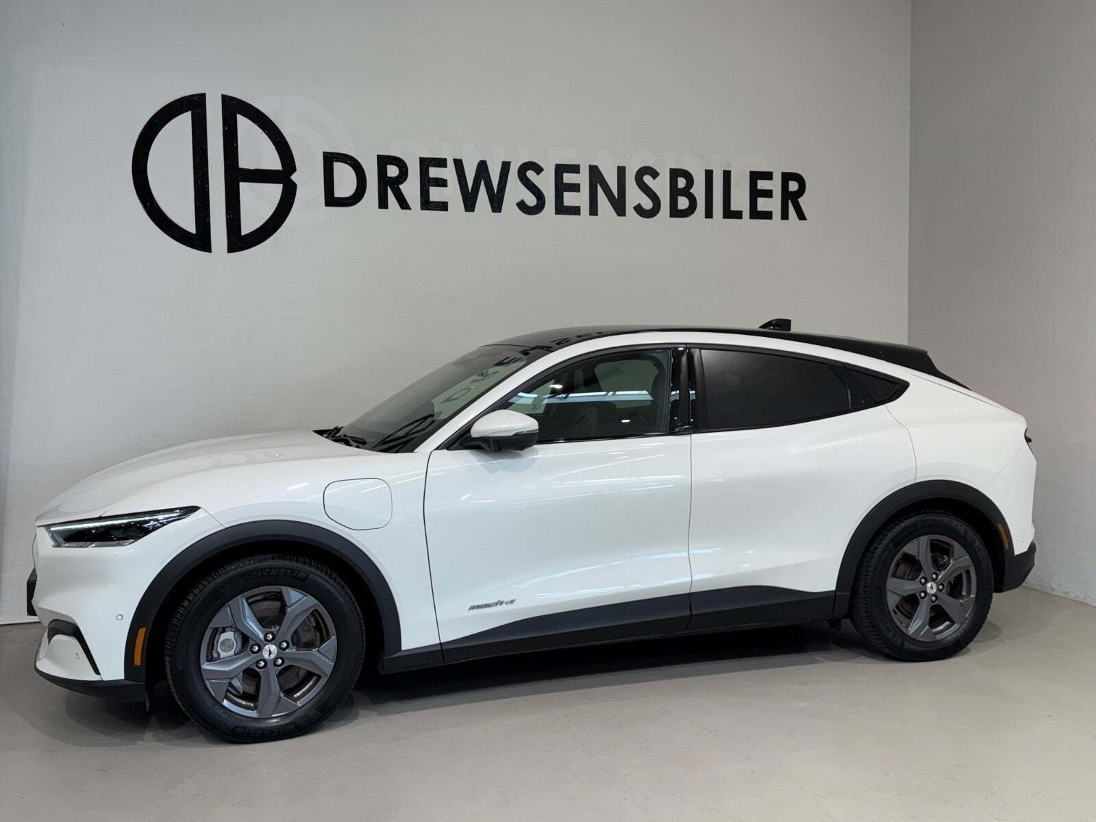 Ford Mustang Mach-E 75 Standard Range