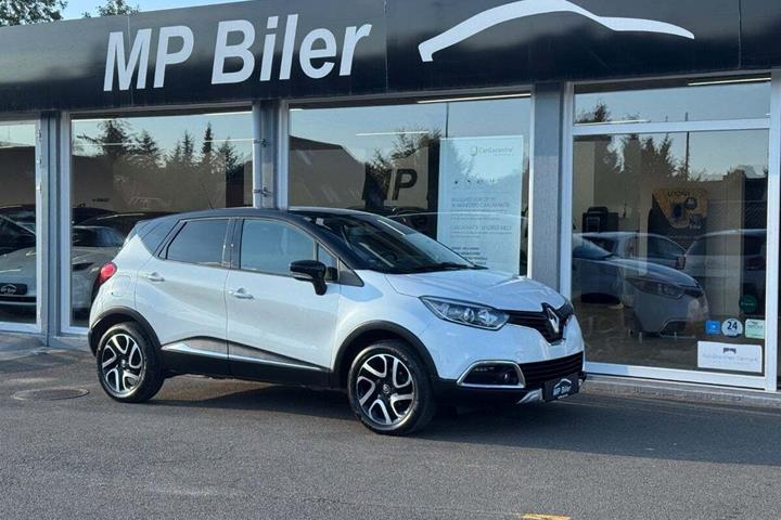 Hvid Renault Captur fra 2017 set udefra