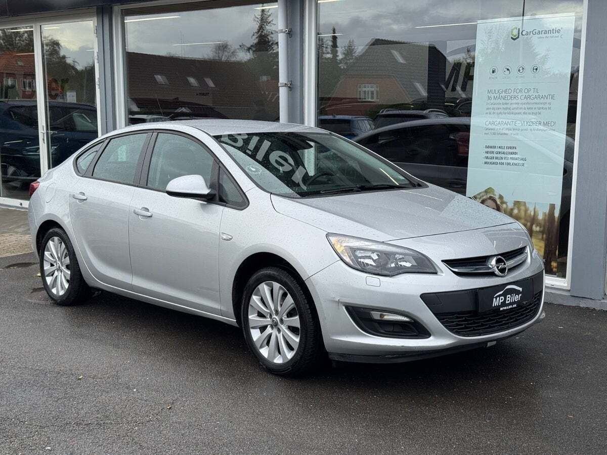 Opel Astra 1,4 T 140 Enjoy