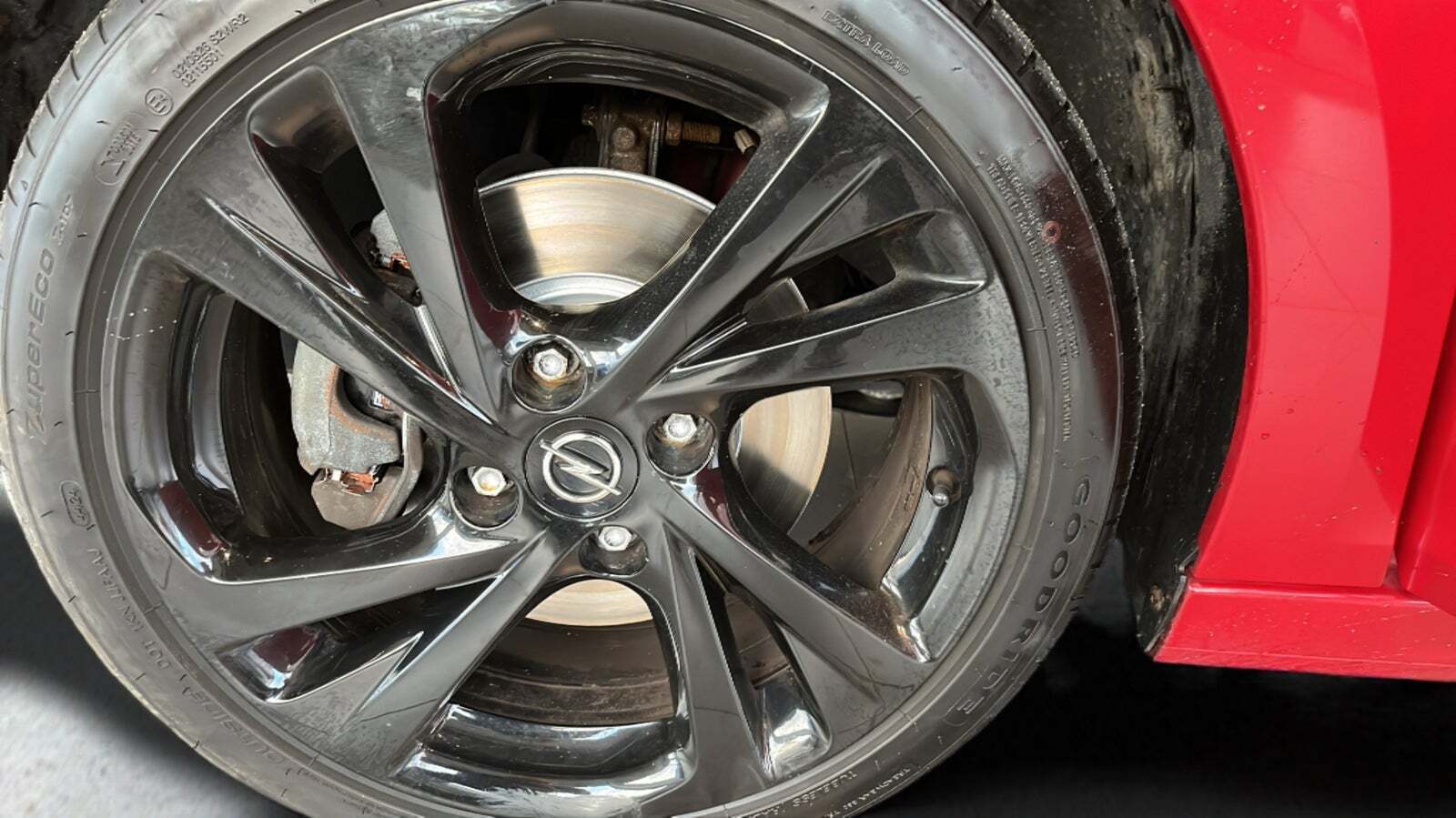 Rød Opel Corsa fra 2020