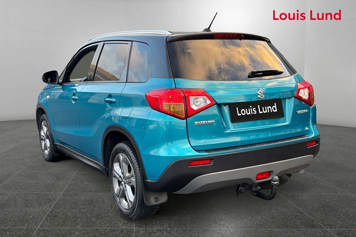Grøn Suzuki Vitara fra 2015