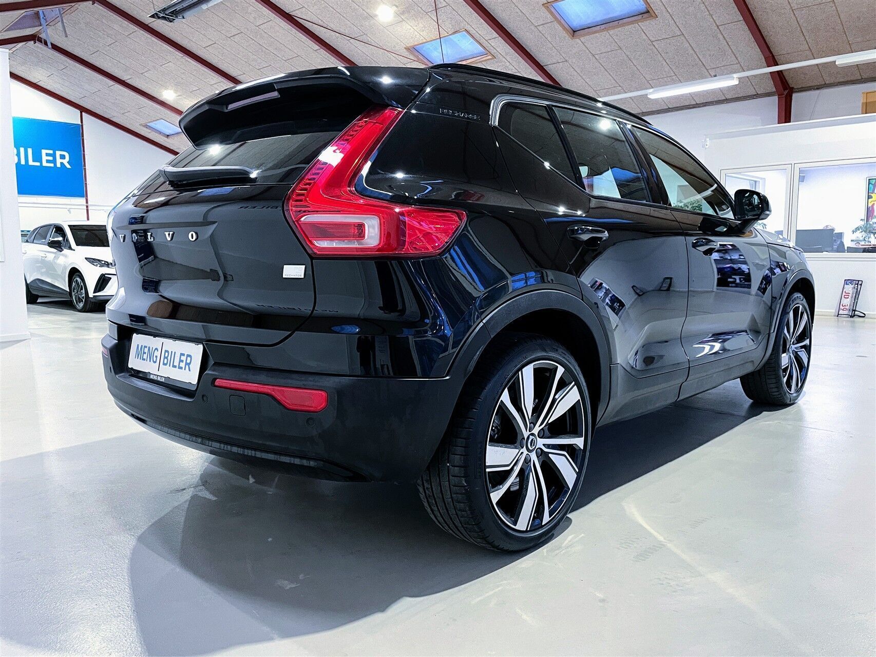 Volvo XC40 P8 Recharge Twin R-design AWD 408HK 5d Aut.