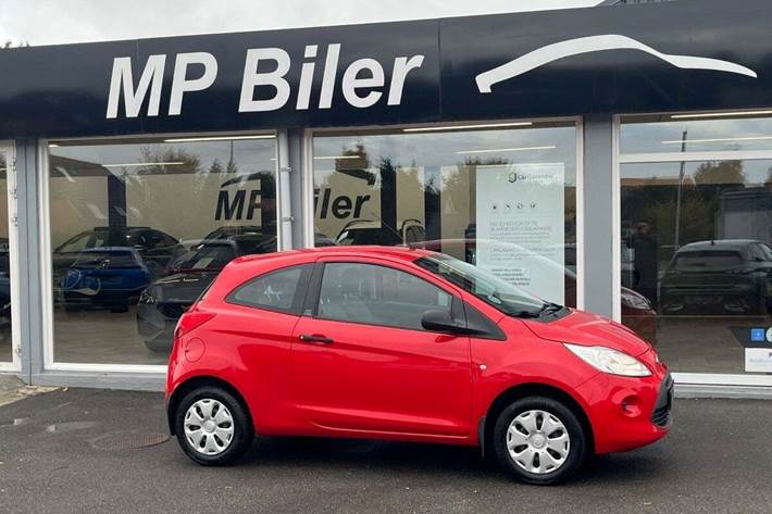 Rød Ford Ka fra 2013