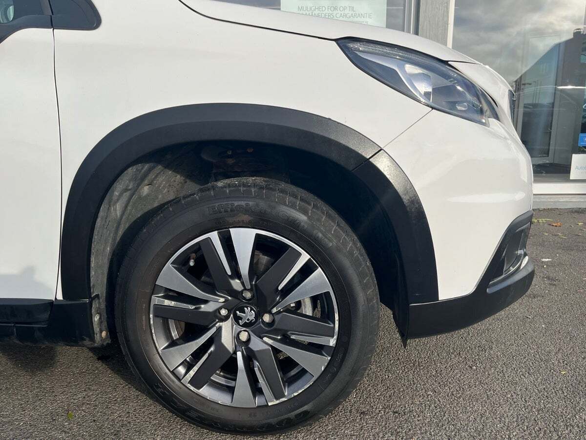 Hvid Peugeot 2008 fra 2018