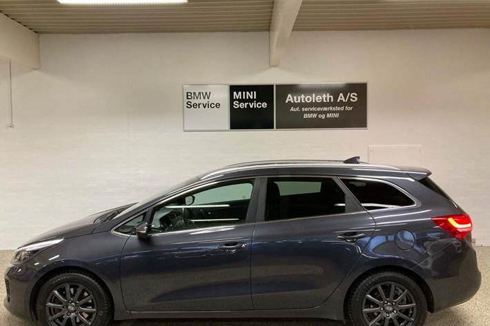 Grå Kia Ceed fra 2018