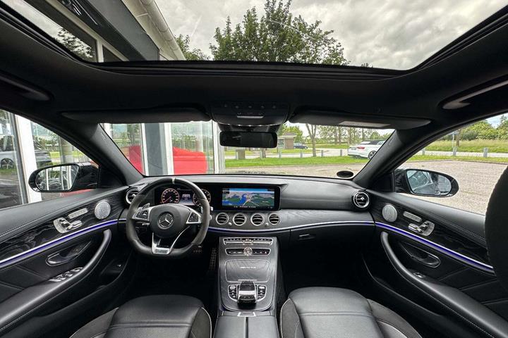 Sort Mercedes E63 fra 2018