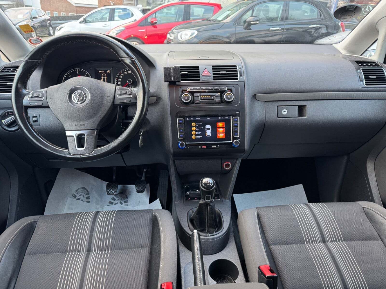 VW Touran 1,6 TDi 105 Match BMT 7prs