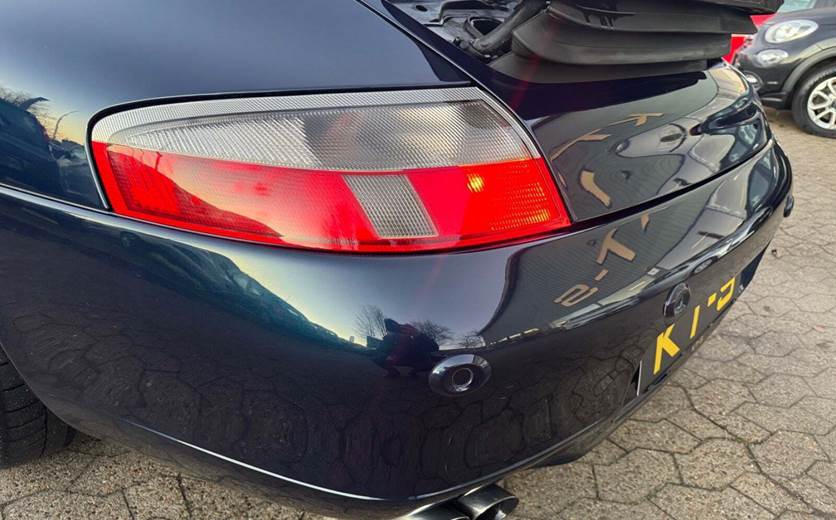 Porsche 911 Carrera