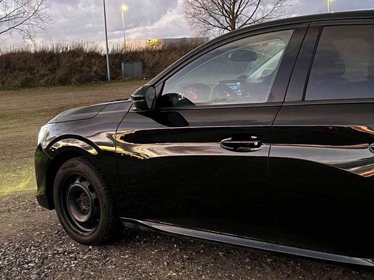 Peugeot 208 1,5 BlueHDi 100 5D