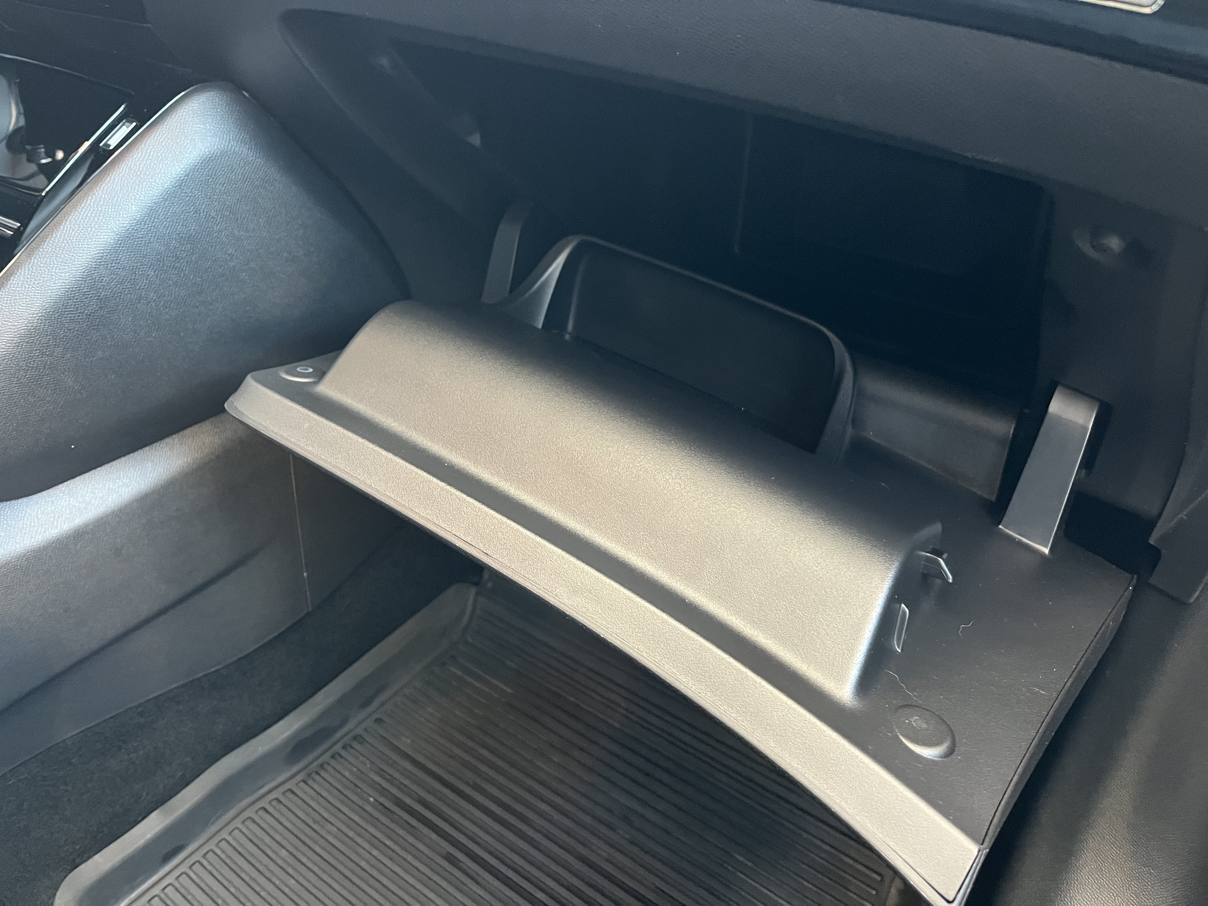 Sort Peugeot 208 fra 2021