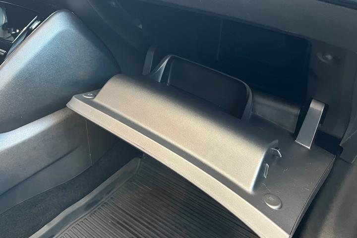 Sort Peugeot 208 fra 2021