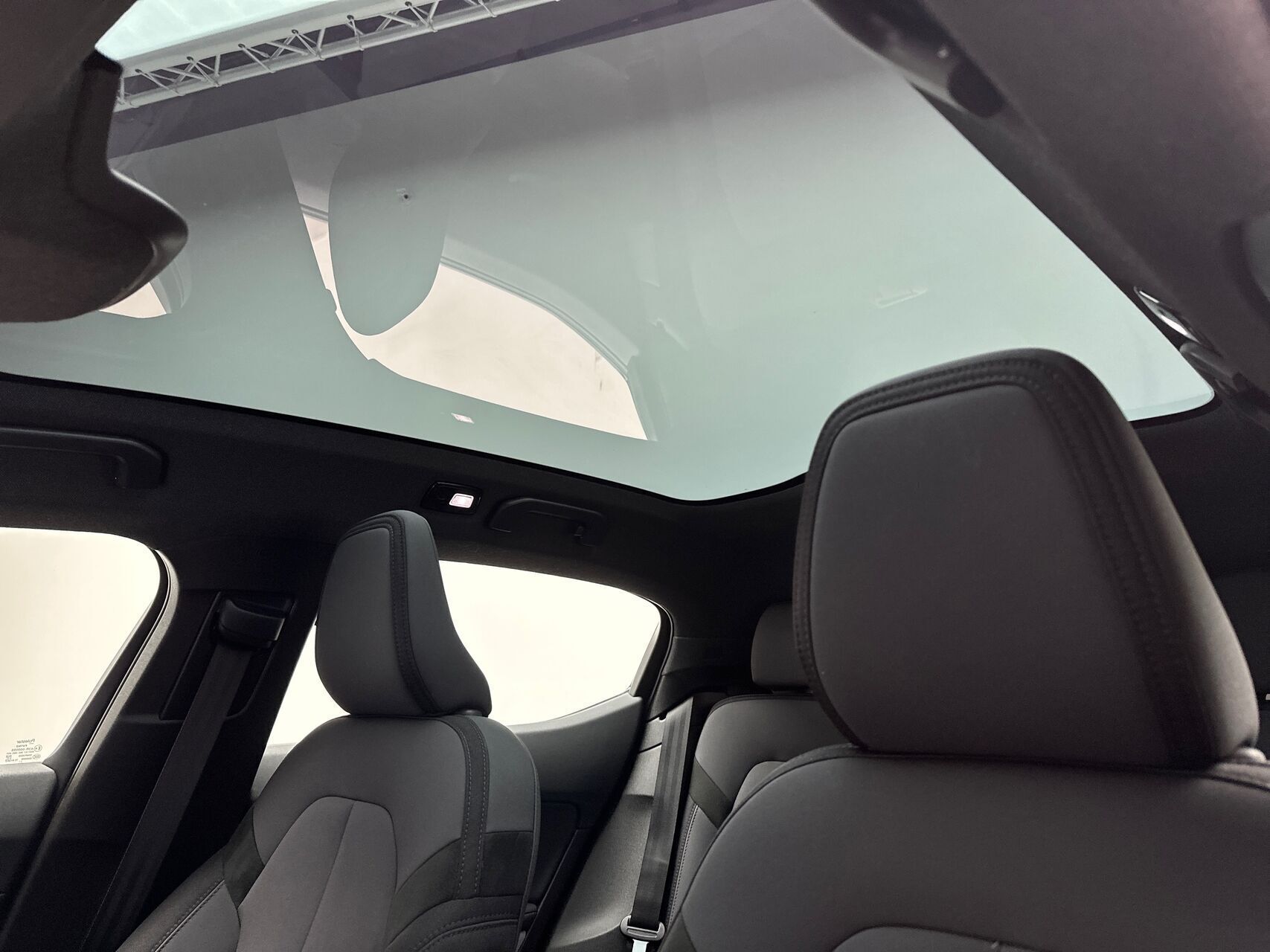 Hvid Polestar 2 fra 2023