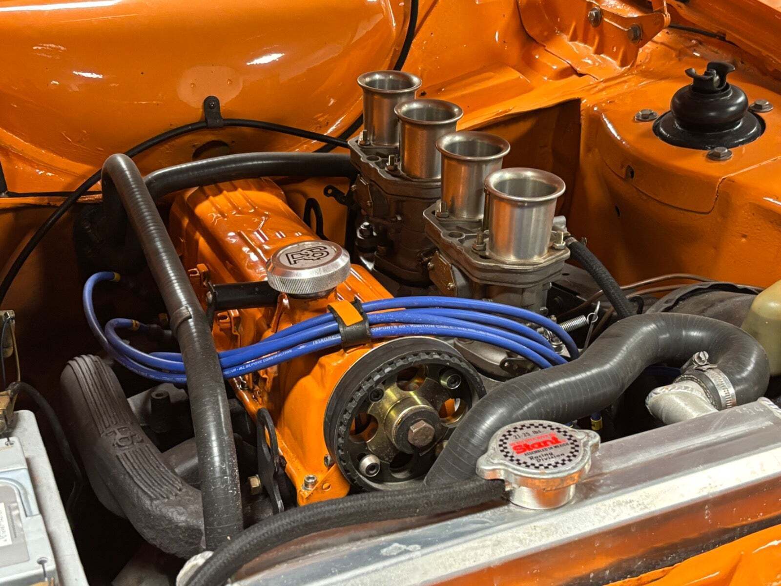 Orange Ford Escort fra 1976 set udefra