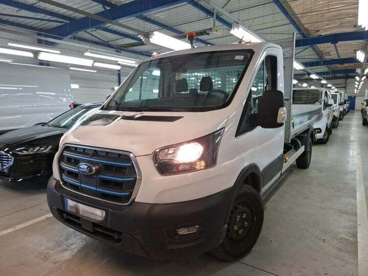 Ford E-Transit 350 L3 Chassis 68 Trend H1 RWD