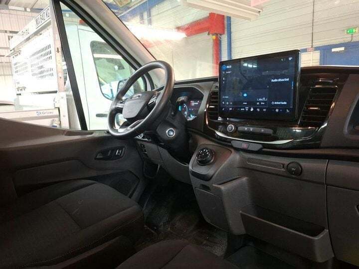 Ford E-Transit 350 L3 Chassis 68 Trend H1 RWD