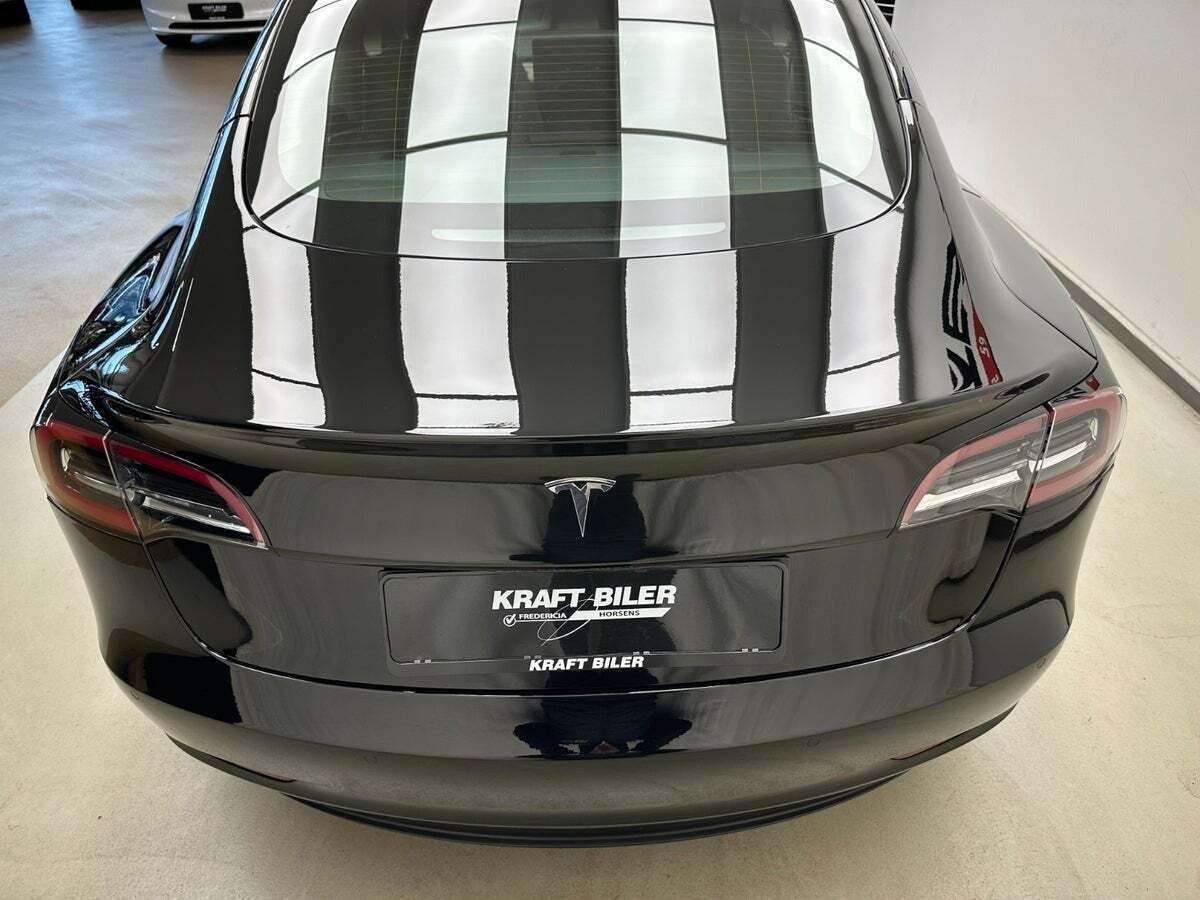 Tesla Model 3 Standard Range+ RWD