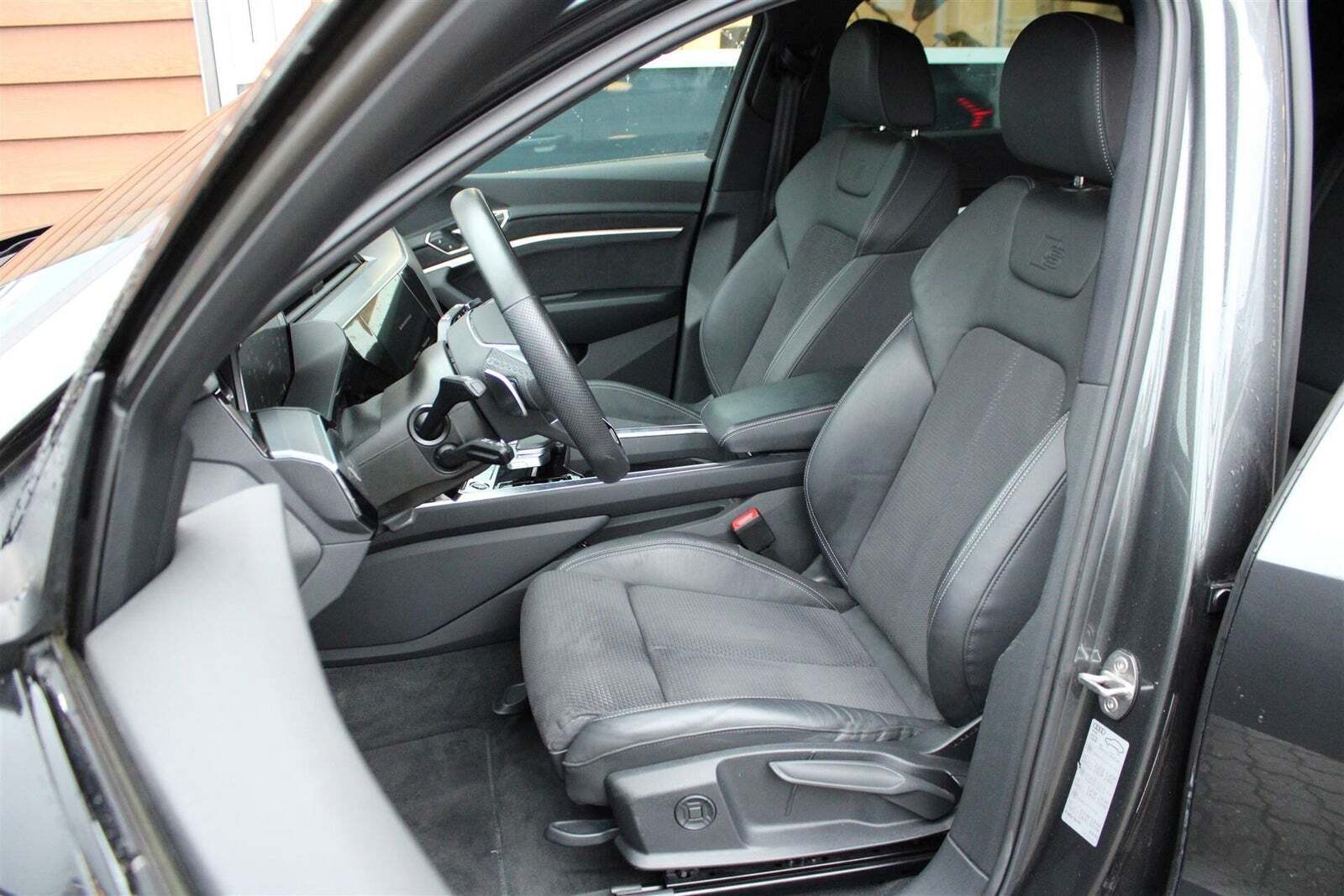 Audi e-tron 55 S-line quattro