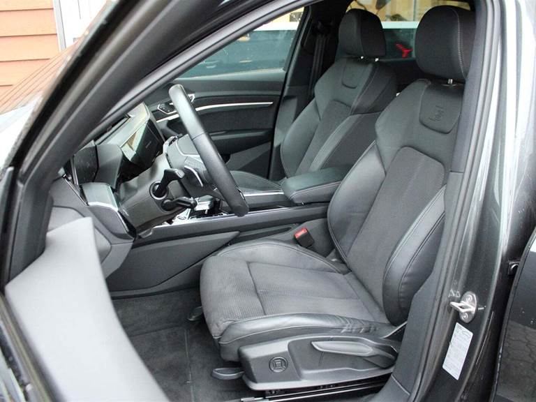 Audi e-tron 55 S-line quattro