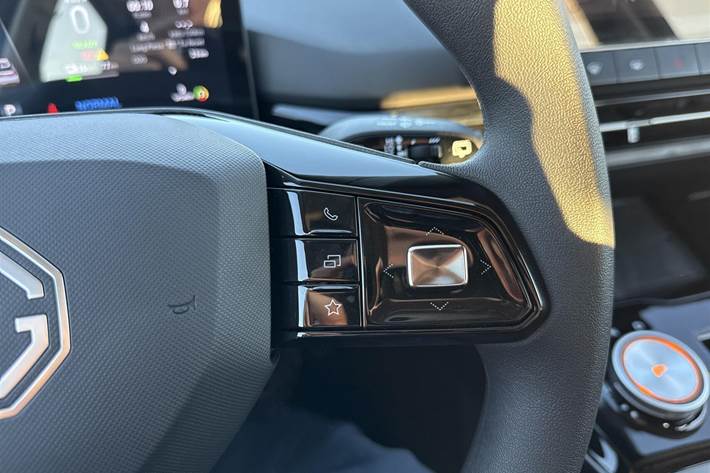 Grå MG MG4 Electric fra 2025