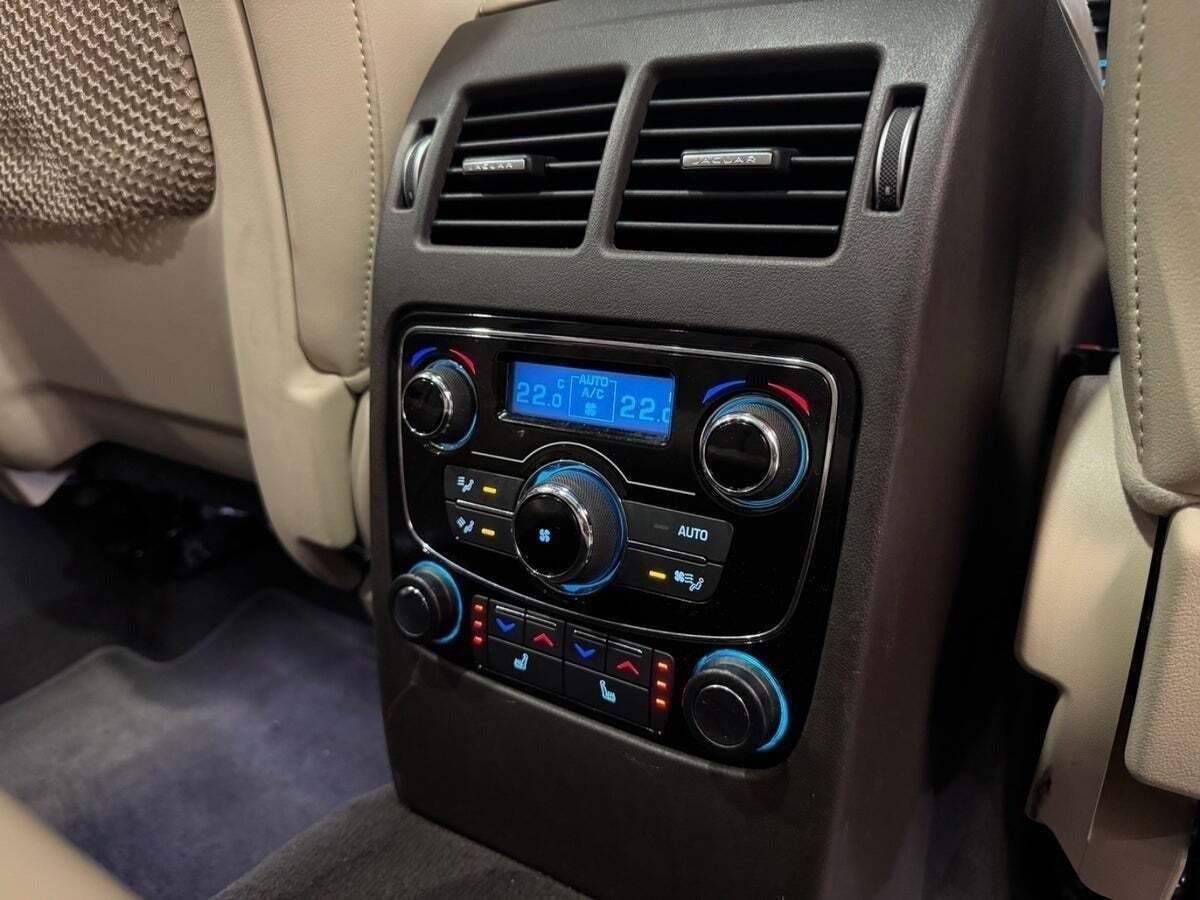 undefined Jaguar F-Pace fra 2016