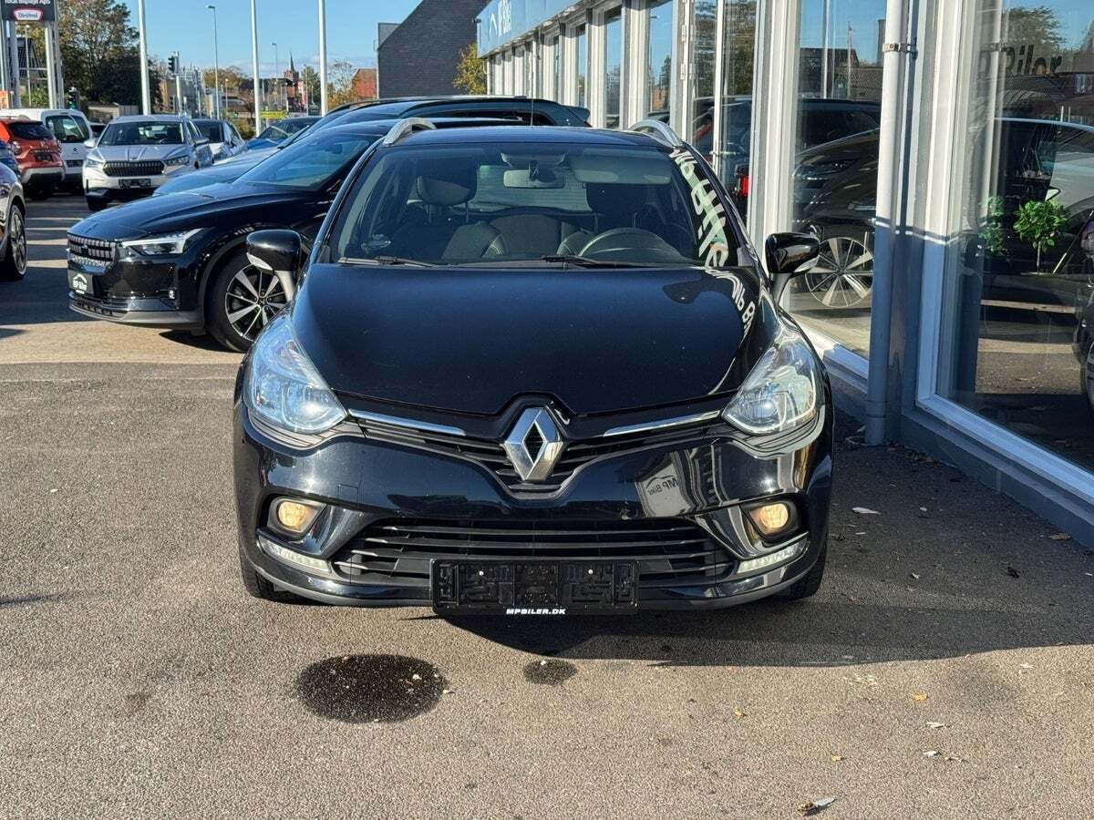 Sort Renault Clio IV fra 2019