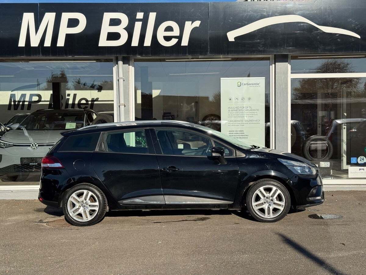 Sort Renault Clio IV fra 2019
