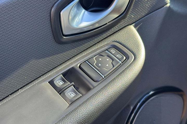 Sort Renault Clio IV fra 2019