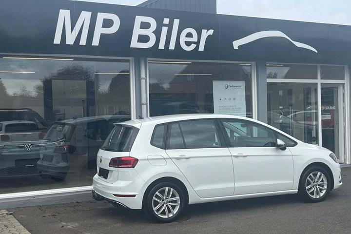 Hvid VW Golf Sportsvan fra 2019