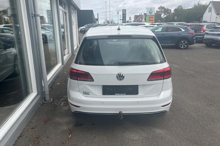 Hvid VW Golf Sportsvan fra 2019