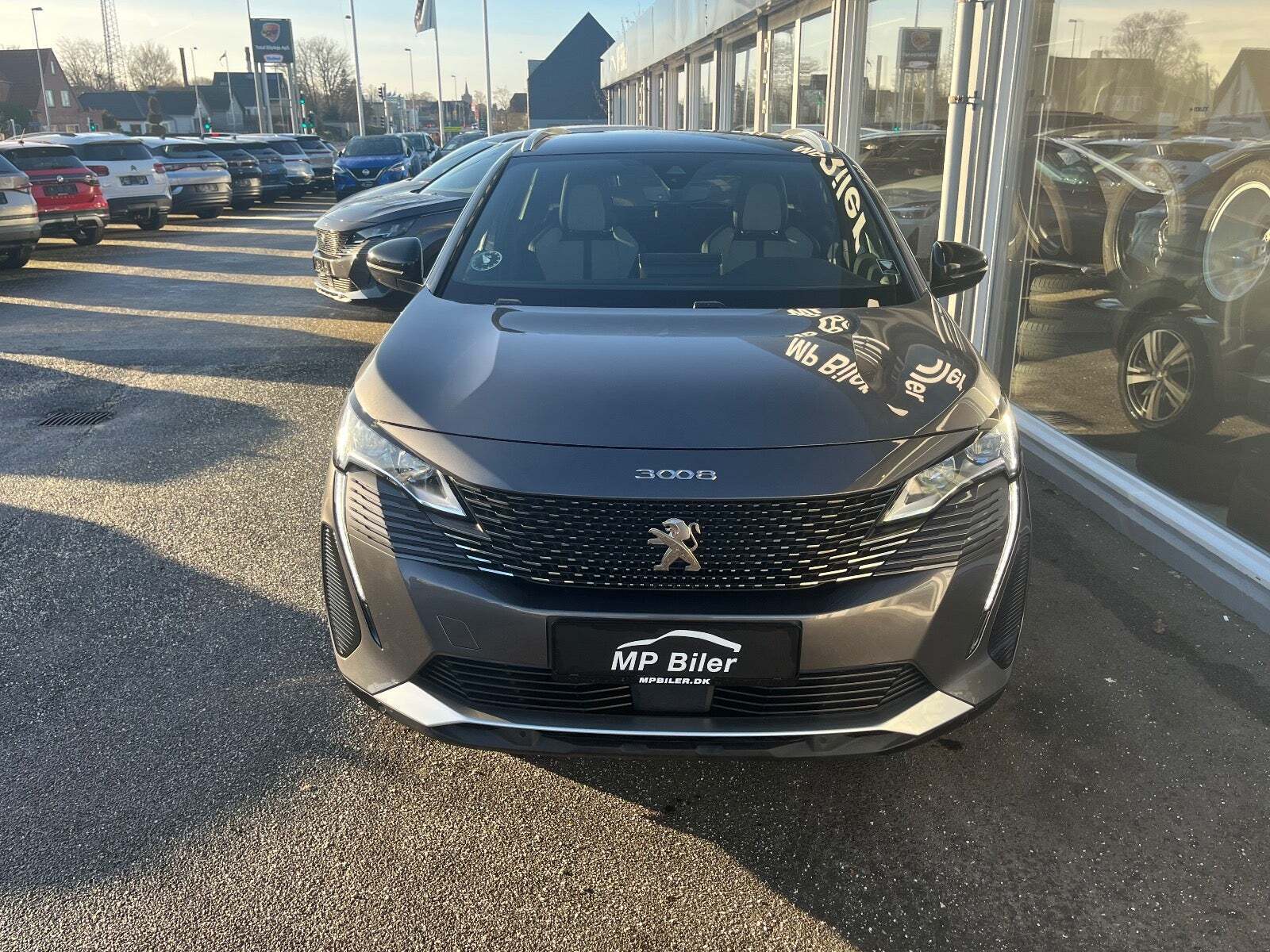 Grøn Peugeot 3008 fra 2021