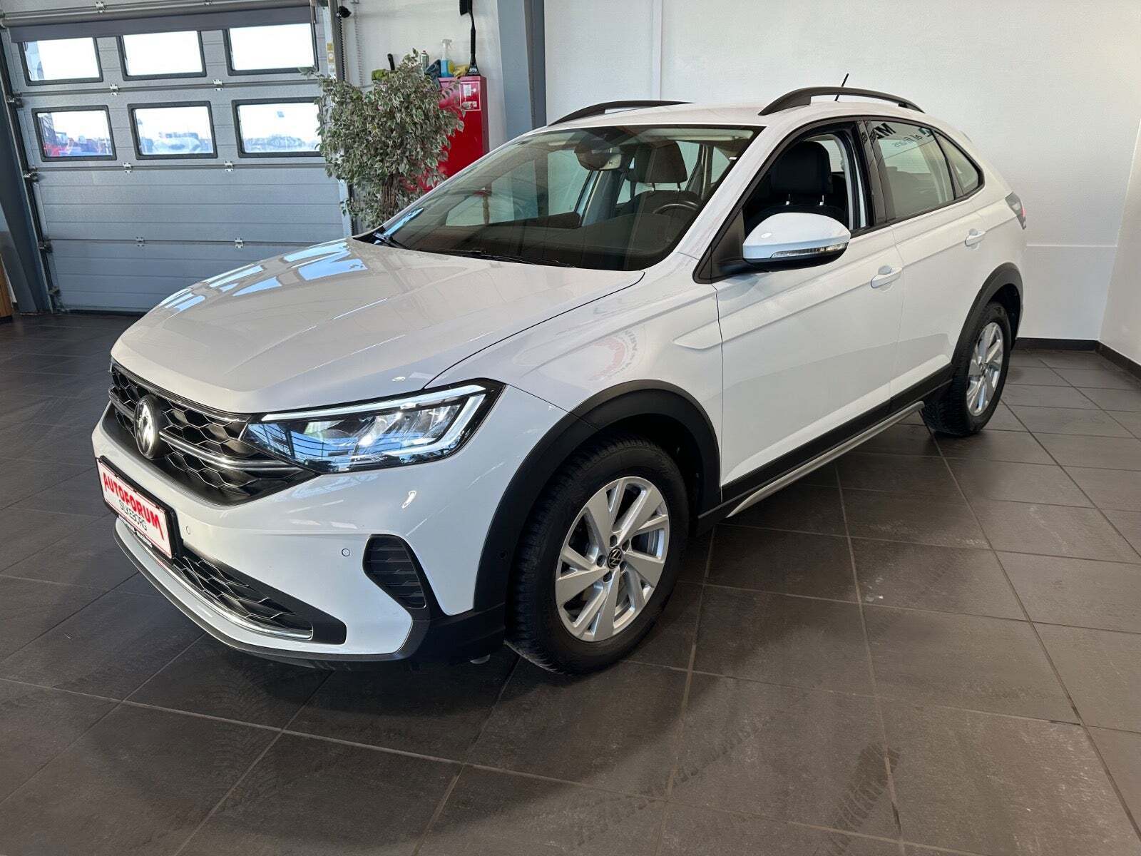 Hvid VW Taigo fra 2022