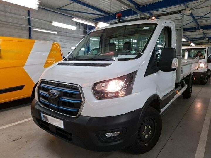 Ford E-Transit 350 L3 Chassis 68 Trend H1 RWD