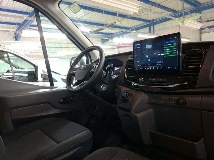 Ford E-Transit 350 L3 Chassis 68 Trend H1 RWD