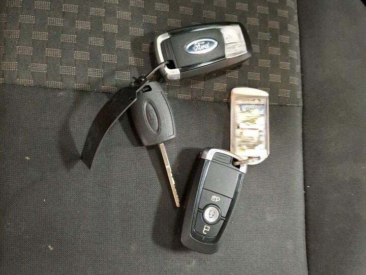 Hvid Ford E-Transit 350 L3 Chassis fra 2023