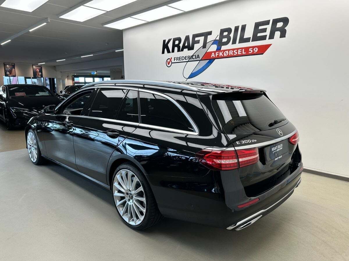 Mercedes E300 de 2,0 Business stc. aut.