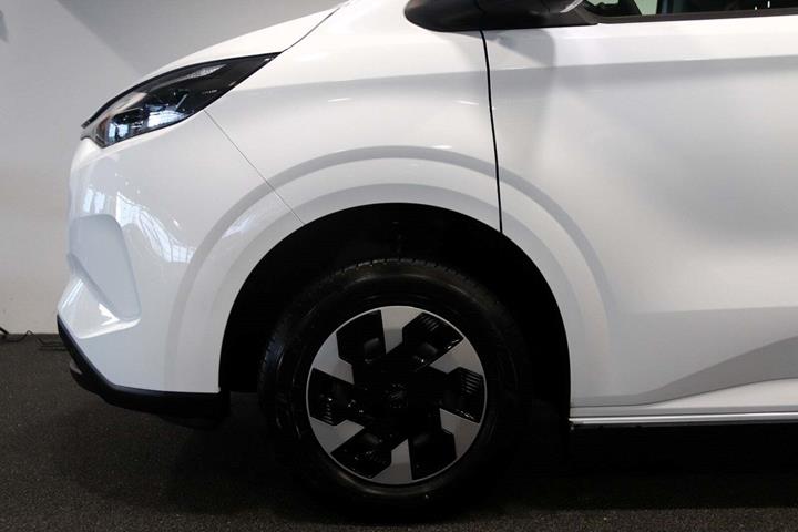 Hvid Ford E-Transit Custom 340 L2 fra 2025