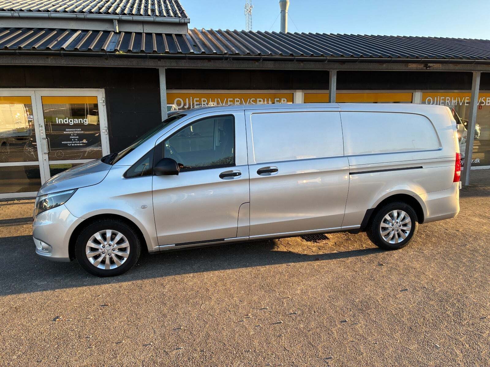 Sølv Mercedes Vito 114 fra 2016
