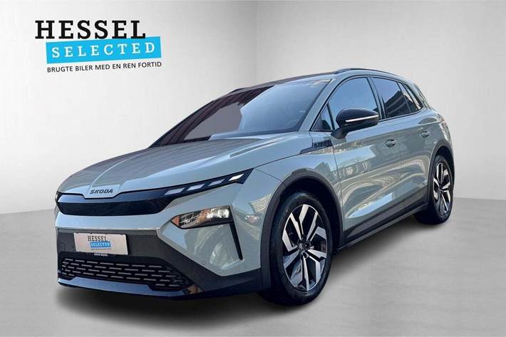 Grøn Skoda Elroq fra 2025 set udefra